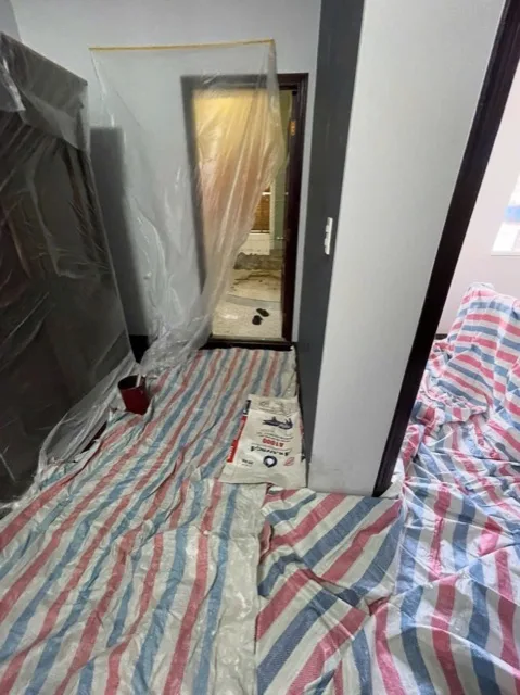 Bao che sàn, cửa và nội thất trước khi thi công