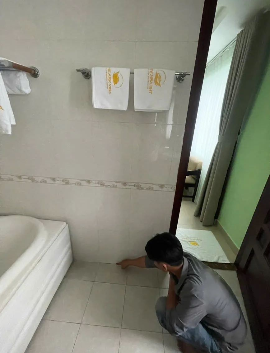 Bảo trì, sửa chữa phòng tắm khách sạn – ảnh thi công 1